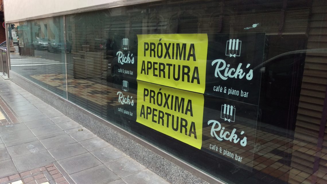 Próxima apertura RICK’S CAFÉ & PIANO BAR Próxima apertura RICK’S CAFÉ & PIANO BAR