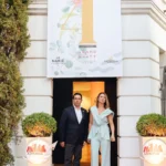 Ángel Holgado y Pilar Bermejo López-Matencio a la entrada de la Fundación Pons copia