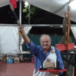 Tomás Martínez Pagán con la daga de “Legionario de Honor”