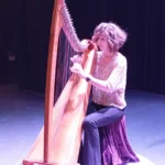 20241020La arpista Elena Aker