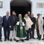 20250302Autoridades en la puerta de la ermita