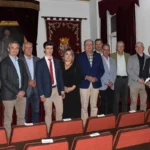 20250422Jorge Rey con las autoridades asistenes a la conferencia