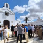 La ermita del Calvario se rehabilita 50 años después y se celebra con una misa multitudinaria